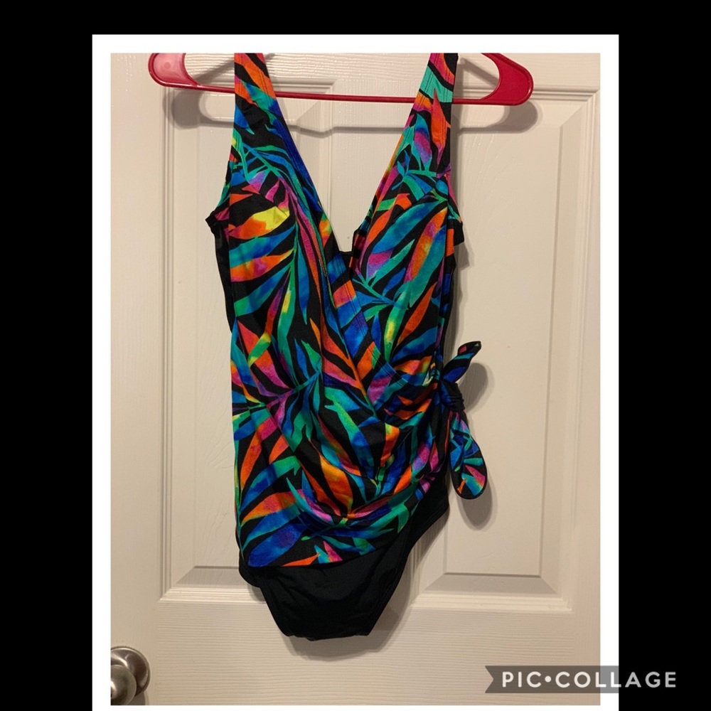 Brand new swim suit